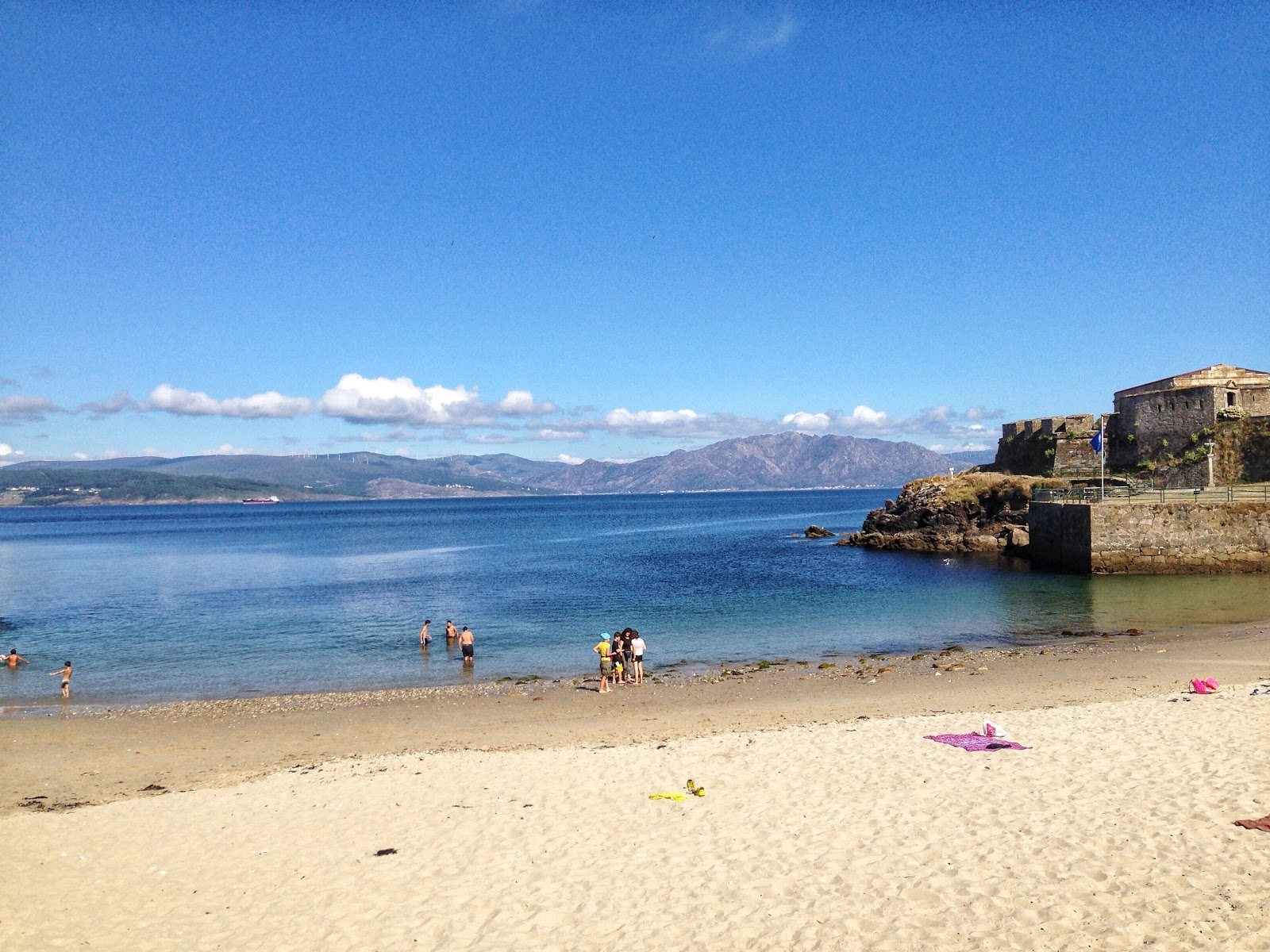 Praia Da Ribeira'in fotoğrafı imkanlar alanı