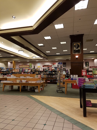 Book Store «Barnes & Noble», reviews and photos, 760 SE Maynard Rd, Cary, NC 27511, USA