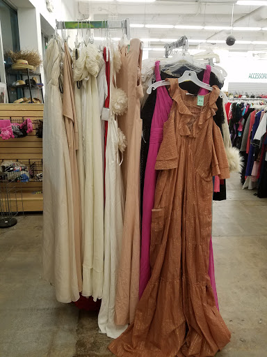 Thrift Store «Hope of The Valley Thrift Store», reviews and photos, 19379 Soledad Canyon Rd, Canyon Country, CA 91351, USA