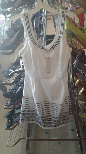 Thrift Store «Maj-R Thrift & Discount Store Grandview», reviews and photos, 1500 Main St, Grandview, MO 64030, USA