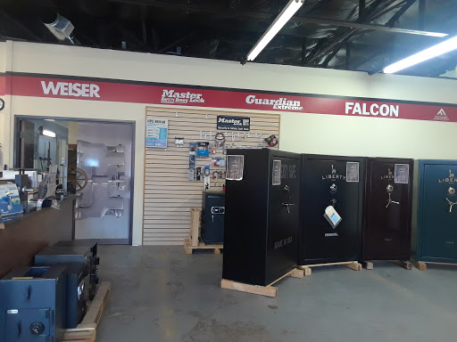 Locksmith «A-1 Locksmith - Downtown Dallas, Design District», reviews and photos, 1622 Market Center Blvd, Dallas, TX 75207, USA