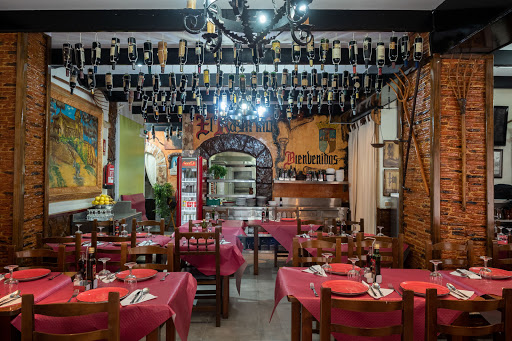 Mesón Restaurante El Rastrillo - Calle Moriones, 43, 03182 Torrevieja, Alicante, España