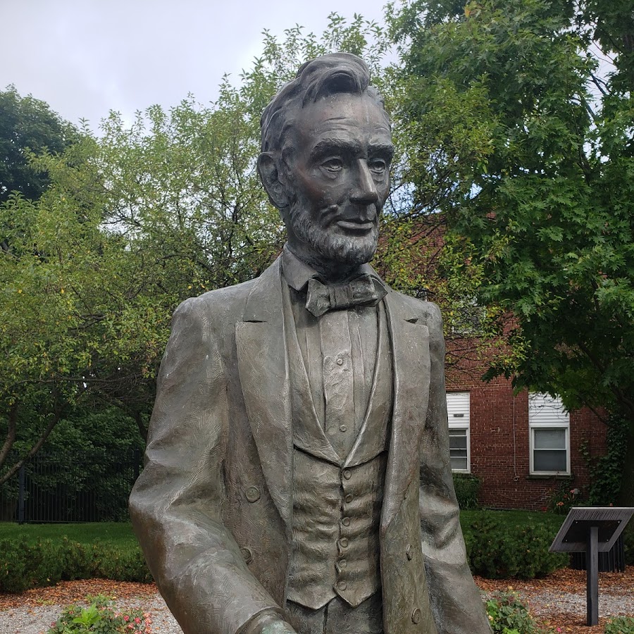 Abraham Lincoln and Grace Bedell Statue