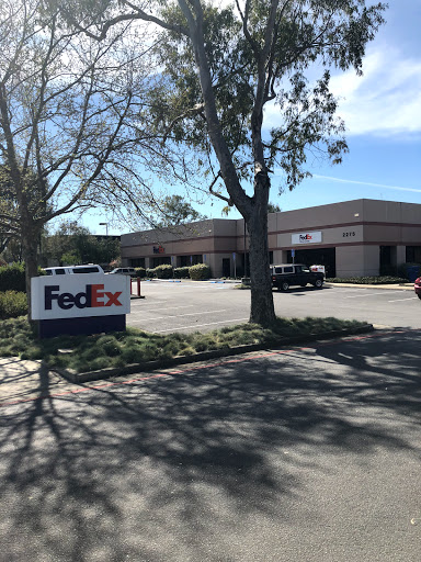 Shipping and Mailing Service «FedEx Ship Center», reviews and photos, 2275 S McDowell Blvd Ext, Petaluma, CA 94954, USA