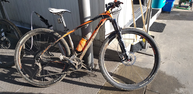 Baleia Verde - Centros de Lavagem Automóvel - Lava-rápido