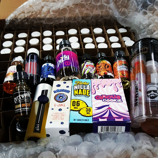 Party Store «Express Tobacco Vapor & Liqour Outlet», reviews and photos, 704 S Lapeer Rd, Lake Orion, MI 48362, USA