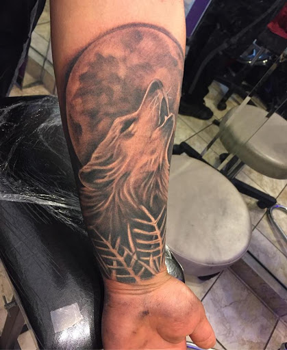 Find tattoo crown ideas for your next unique tattoo in Amarillo at Music Box Body Art Studio