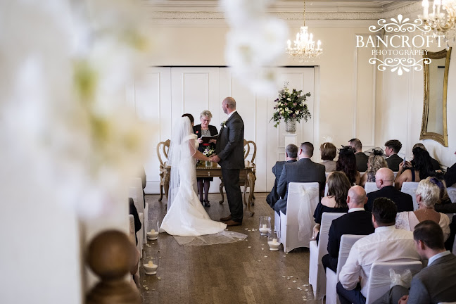 Reviews of Bancroft Photography - Wedding Photographer in Warrington - Photography studio