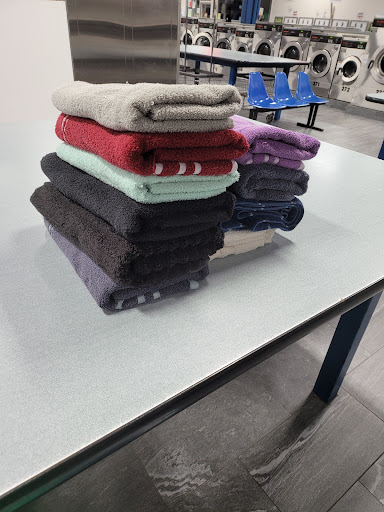 Laundromat «Laundry Kingdom Of Shirley», reviews and photos, 579 Montauk Hwy, Shirley, NY 11967, USA