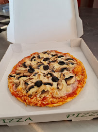 Plats et boissons du Pizzeria PIZZA gourmet à Alès - n°2