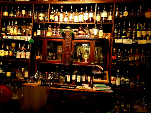 Planta Alta Whiskey Bar
