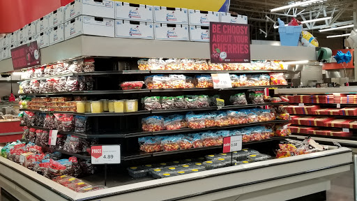 Grocery Store «Hy-Vee», reviews and photos, 1500 Central Park Commons Dr, Eagan, MN 55121, USA