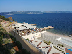 Foto von Girandella beach und seine wunderschöne Landschaft