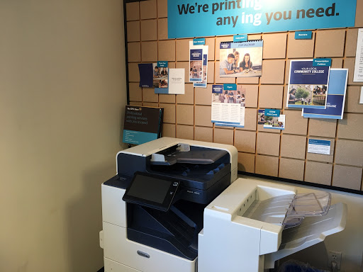 Shipping and Mailing Service «The UPS Store», reviews and photos, 1108 Lavaca St #110, Austin, TX 78701, USA