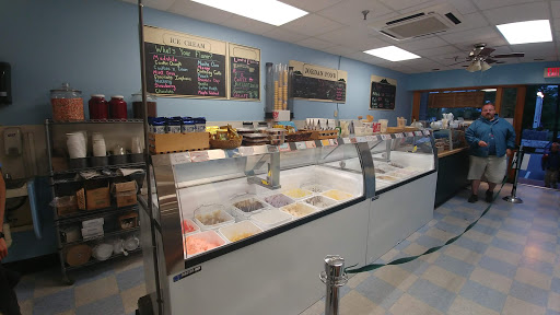 Ice Cream Shop «Jordan Pond Ice Cream & Fudge», reviews and photos, 45 Main St, Bar Harbor, ME 04609, USA