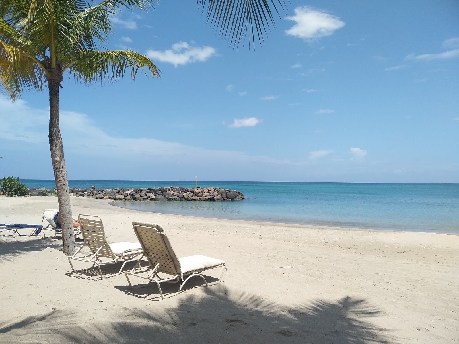 Foto de Vigie beach - lugar popular entre os apreciadores de relaxamento