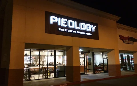 Pieology Pizzeria Gateway Plaza, Visalia, CA image