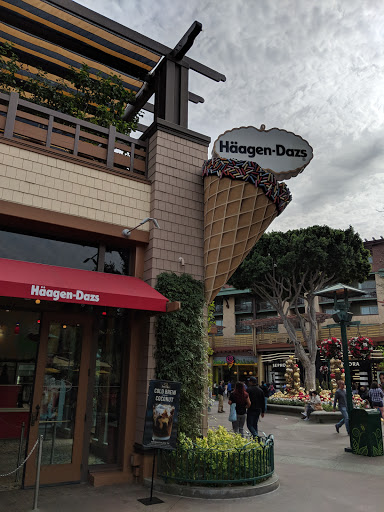 Ice Cream Shop «Häagen-Dazs® Ice Cream Shop», reviews and photos, 1550 Disneyland Dr E-103A, Anaheim, CA 92803, USA