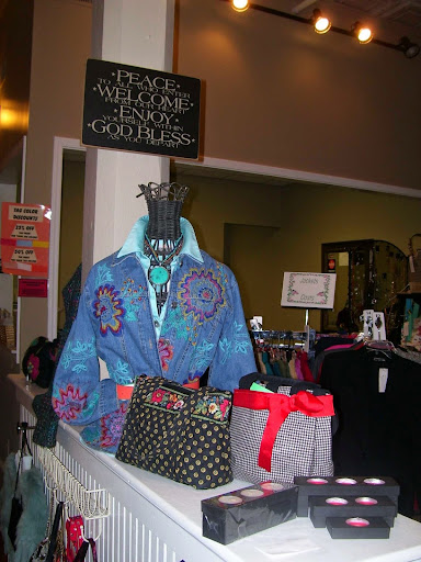 Consignment Shop «Next Consignment Boutique», reviews and photos, 210 S White St, Wake Forest, NC 27587, USA