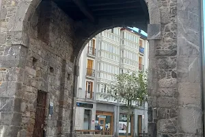 Gaztelako Atea/Puerta de Castilla image