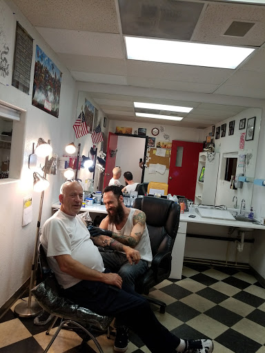 Tattoo Shop «Painless Steel Tattoo», reviews and photos, 1811 Broadway, Everett, WA 98201, USA
