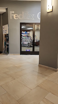 FedEx Office Print & Ship Center - Photo 8 - Car repair in Minneapolis, MN, Minneapolis