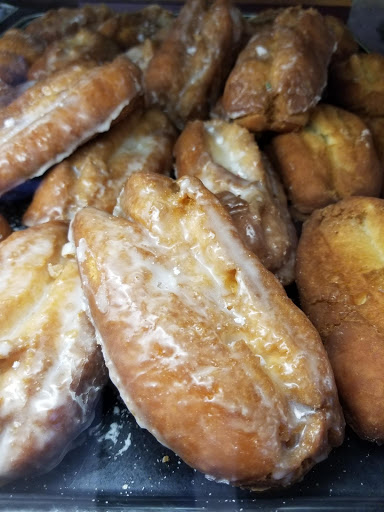 Donut Shop «Donut Land», reviews and photos, 19350 SW Boones Ferry Rd, Tualatin, OR 97062, USA