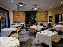 Atmosphère du Restaurant gastronomique Logis Hôtel Maison Claude Darroze à Langon - n°18