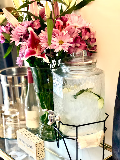 Day Spa «Skin and Body Solutions Day Spa», reviews and photos, 307 N Bishop Ave, Dallas, TX 75208, USA