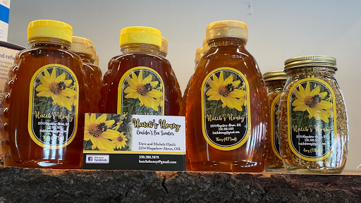Hatchs Honey & Bee Removal LLC image 1