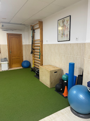 Clínica de Fisioterapia,  Osteopatía y Recuperación Funcional LA POBLA en La Pobla de Vallbona, Valencia