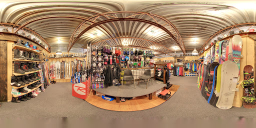 Snowboard Shop «Peak Ski & Snowboard Center», reviews and photos, 640 Center Rd, Pittsburgh, PA 15239, USA