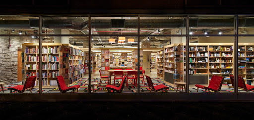 Book Store «Seminary Co-op Bookstore», reviews and photos, 5751 S Woodlawn Ave, Chicago, IL 60637, USA