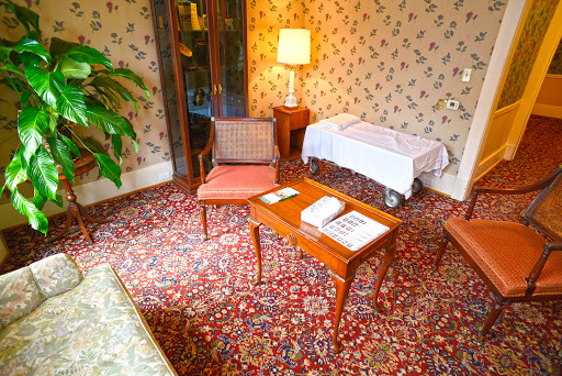 Funeral Home «Burton Funeral Homes & Crematory, Inc.», reviews and photos, 602 W 10th St, Erie, PA 16502, USA