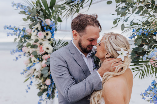 Florist «Flowers By Voytek», reviews and photos, 9524 Blind Pass Rd, St Pete Beach, FL 33706, USA