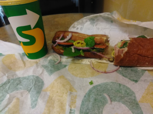 Sandwich Shop «Subway», reviews and photos, 1122 Lancaster Dr NE, Salem, OR 97301, USA