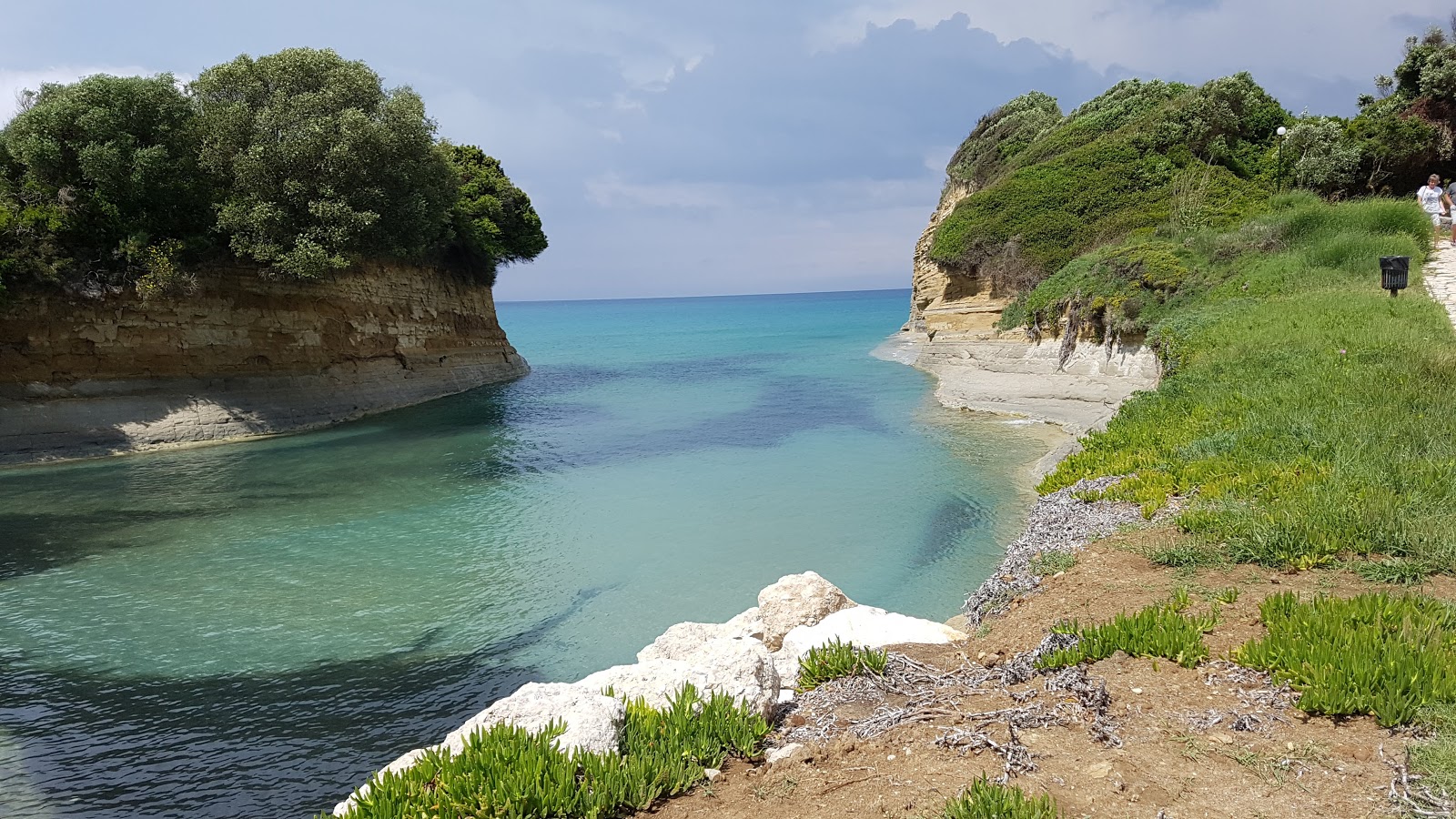 Zdjęcie Small beach i osada