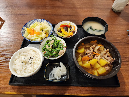 吉里吉里和食屋 的照片