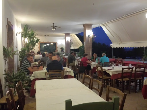 La Perla  Ristorante - Pizzeria - Hotel in SantAnna Arresi, Provincia del Sud Sardegna