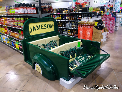 Liquor Store «Liquor Zone», reviews and photos, 3004 E Pioneer Pkwy #200, Arlington, TX 76010, USA