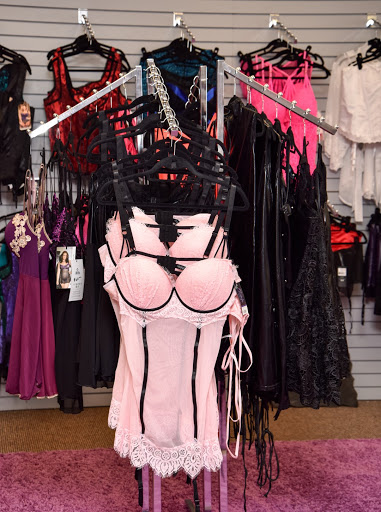 Lingerie Store «Curvy Girl Lingerie», reviews and photos, 2990 Meridian Ave, San Jose, CA 95124, USA