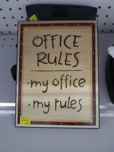 Thrift Store «Goodwill Retail Store of Springfield – Chestnut Crossing», reviews and photos, 425 S Western Ave, Springfield, MO 65802, USA