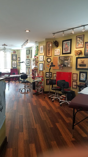 Red Thorn Tattoo, 1731 Maryland Ave, Baltimore, MD 21201, USA, 