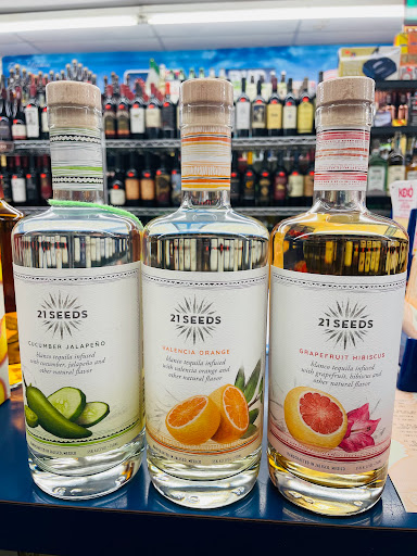 Liquor Store «Main Street Liquor», reviews and photos, 243 E 14 Mile Rd, Clawson, MI 48017, USA