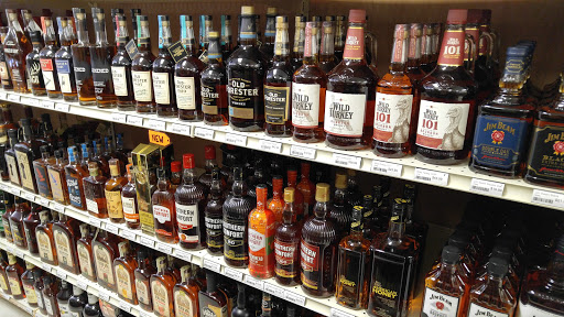 Liquor Store «Long Horn Liquor», reviews and photos, 5945 39th St, Groves, TX 77619, USA