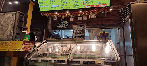 阿力香雞排 鹹酥雞 高雄明華店 的照片
