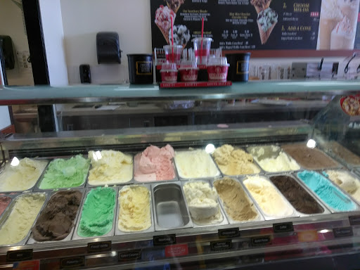 Ice Cream Shop «Cold Stone Creamery», reviews and photos, 2970 E Germann Rd #5, Chandler, AZ 85286, USA