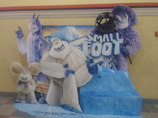 Movie Theater «Regal Cinemas Brandywine Town Center 16», reviews and photos, 3300 Brandywine Pkwy, Wilmington, DE 19803, USA