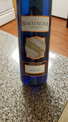 Liquor Store «Macys Liquors», reviews and photos, 1093 Lexington St, Waltham, MA 02451, USA