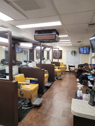 Barber Shop «Kings Park Barber Shop», reviews and photos, 8985 Fern Park Dr, Burke, VA 22015, USA